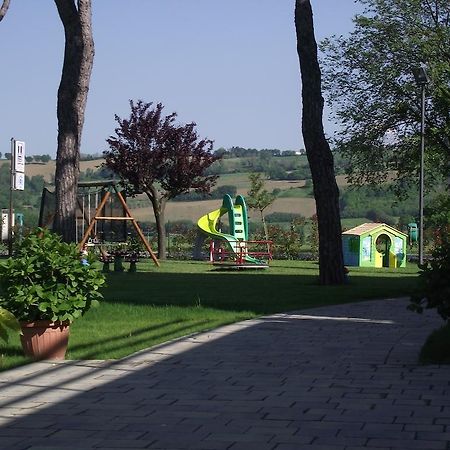 Hotel Ausonia Monte Porzio Εξωτερικό φωτογραφία