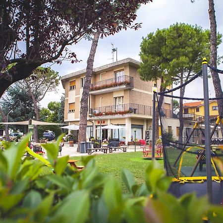 Hotel Ausonia Monte Porzio Εξωτερικό φωτογραφία