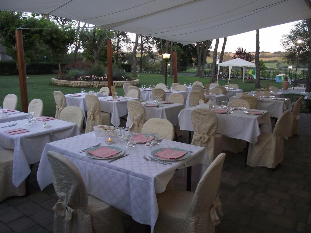 Hotel Ausonia Monte Porzio Εξωτερικό φωτογραφία