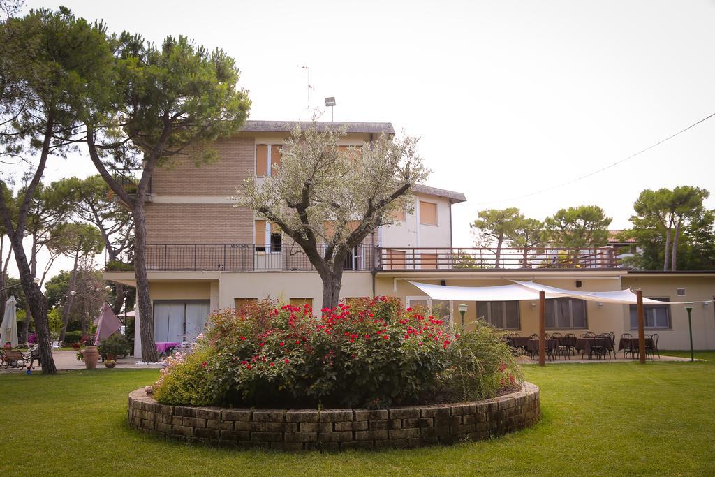 Hotel Ausonia Monte Porzio Εξωτερικό φωτογραφία