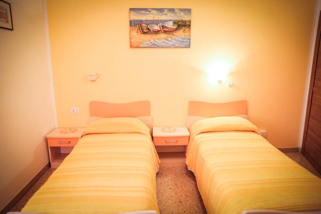 Hotel Ausonia Monte Porzio Εξωτερικό φωτογραφία