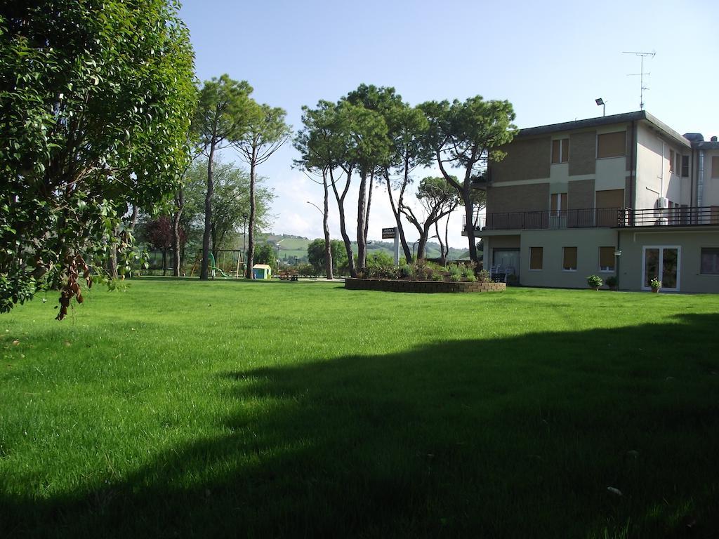 Hotel Ausonia Monte Porzio Εξωτερικό φωτογραφία