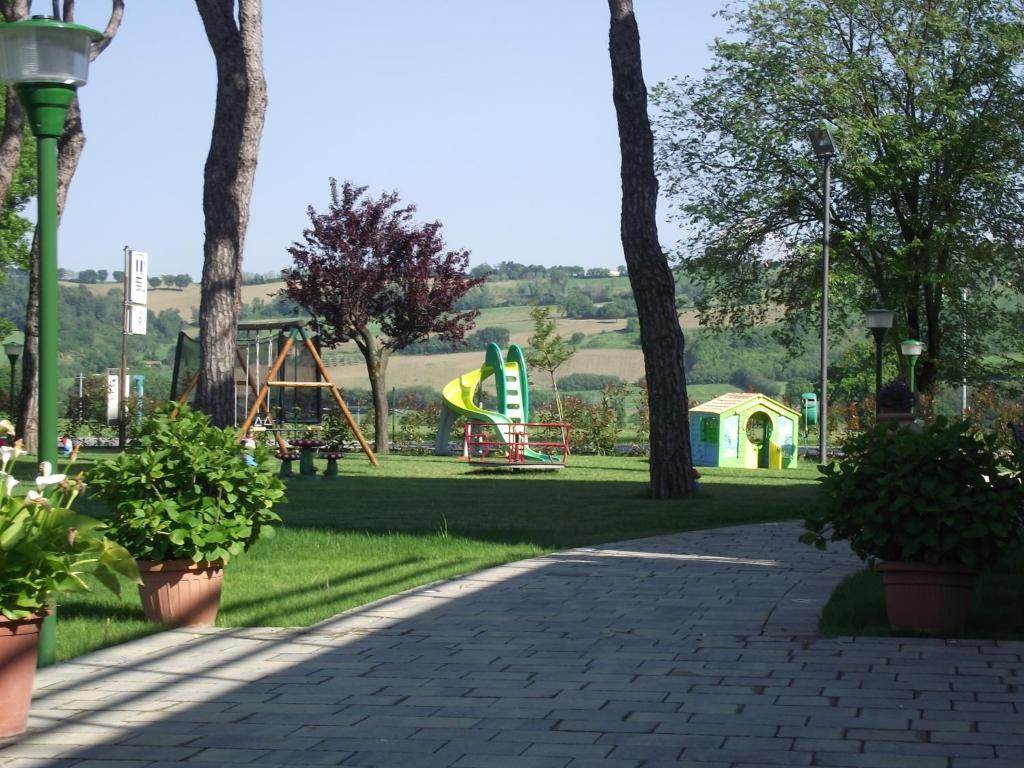 Hotel Ausonia Monte Porzio Εξωτερικό φωτογραφία