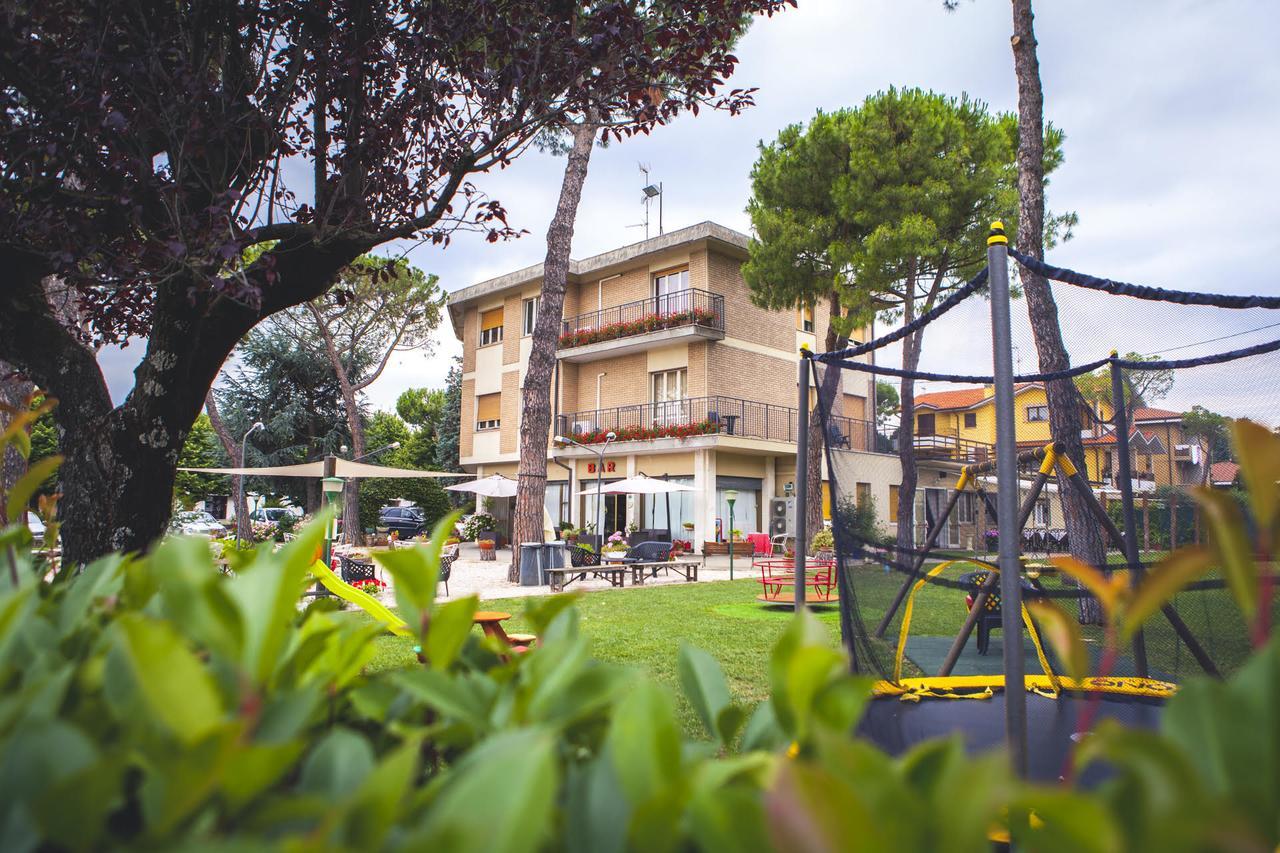 Hotel Ausonia Monte Porzio Εξωτερικό φωτογραφία