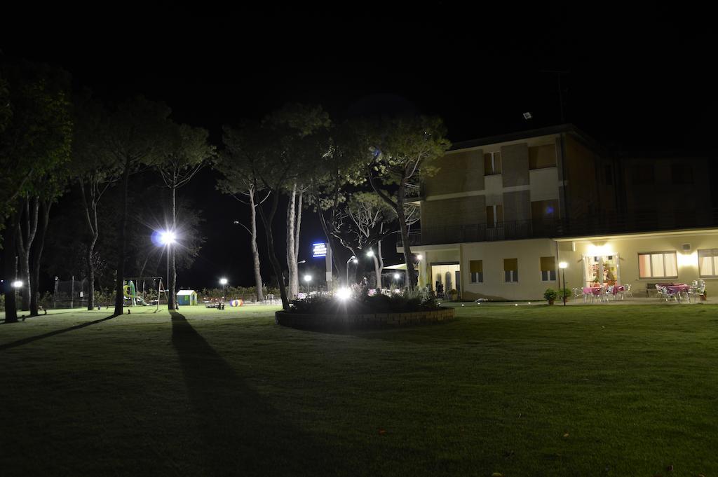 Hotel Ausonia Monte Porzio Εξωτερικό φωτογραφία