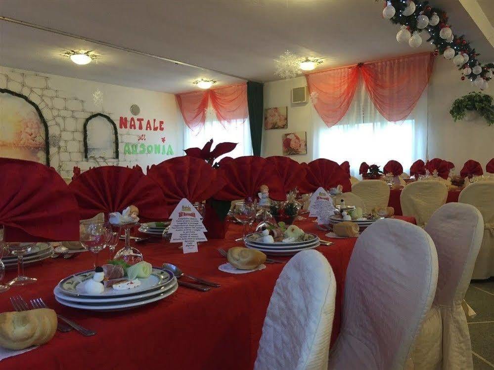 Hotel Ausonia Monte Porzio Εξωτερικό φωτογραφία