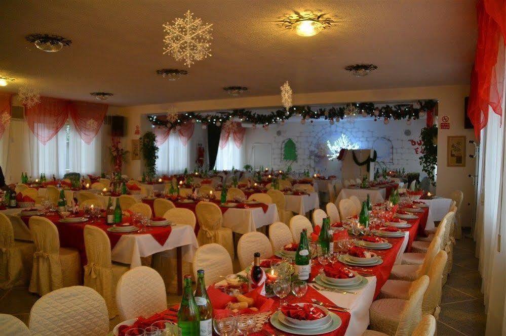 Hotel Ausonia Monte Porzio Εξωτερικό φωτογραφία