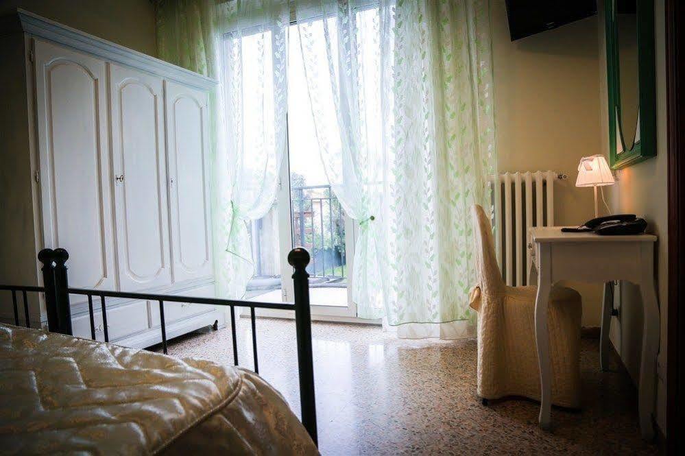 Hotel Ausonia Monte Porzio Εξωτερικό φωτογραφία