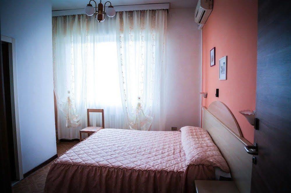 Hotel Ausonia Monte Porzio Εξωτερικό φωτογραφία
