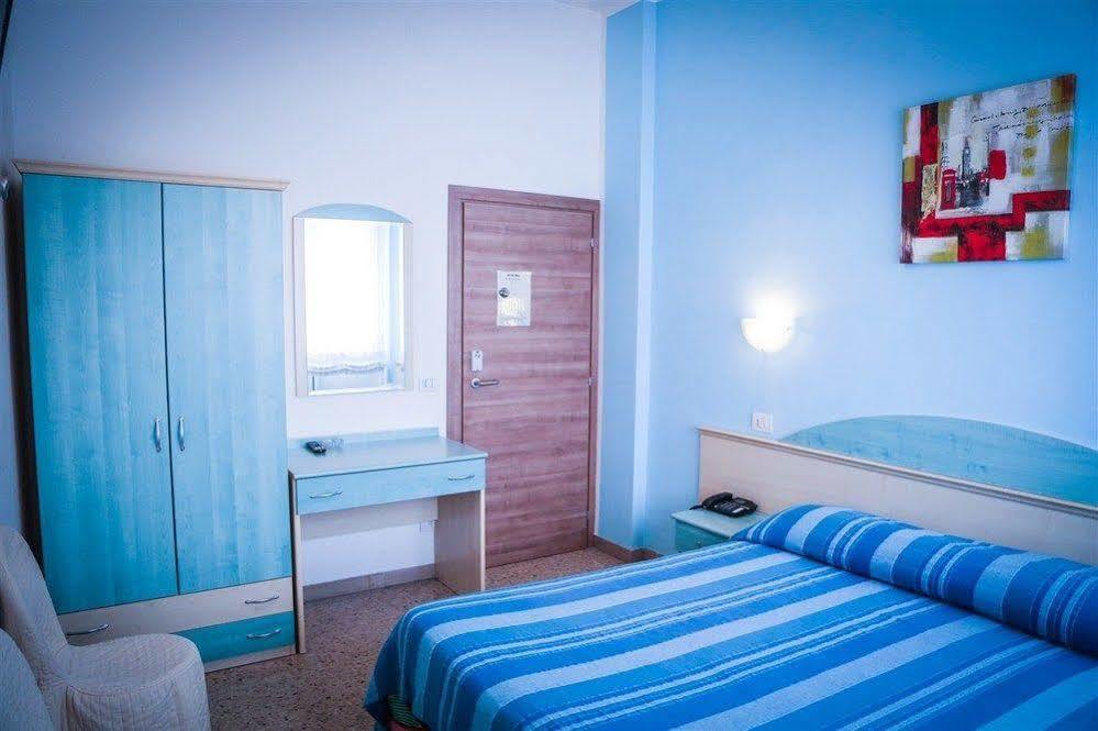 Hotel Ausonia Monte Porzio Εξωτερικό φωτογραφία